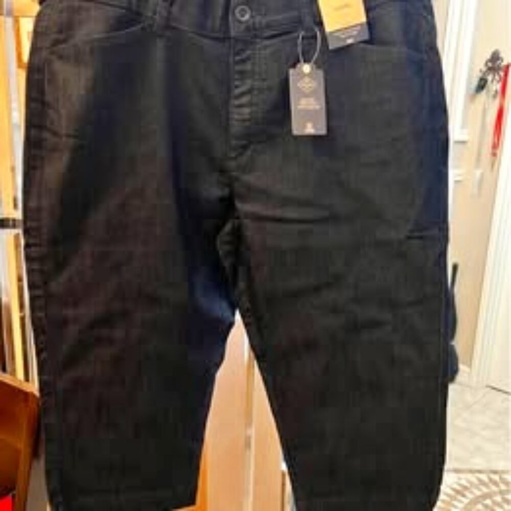 St. John's Bay Midrise Capri Pants